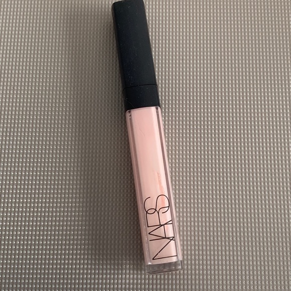 International Velvet NARS LIP GLOSS - Picture 6 of 9